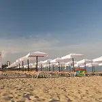 Bona Vita 2* غولدن ساندز
